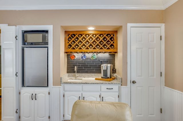 1021 Old Mill Circle, Irving, TX 75061