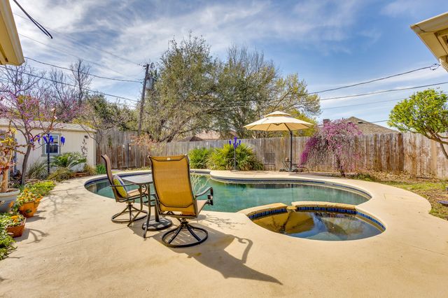 1021 Old Mill Circle, Irving, TX 75061