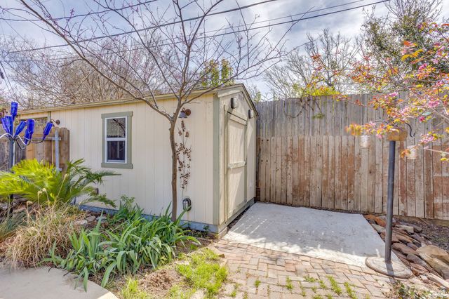 1021 Old Mill Circle, Irving, TX 75061