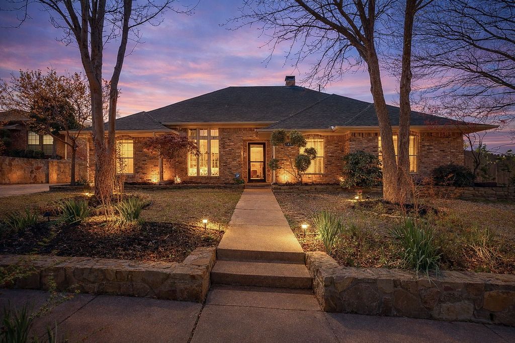 1021 Old Mill Circle, Irving, TX 75061