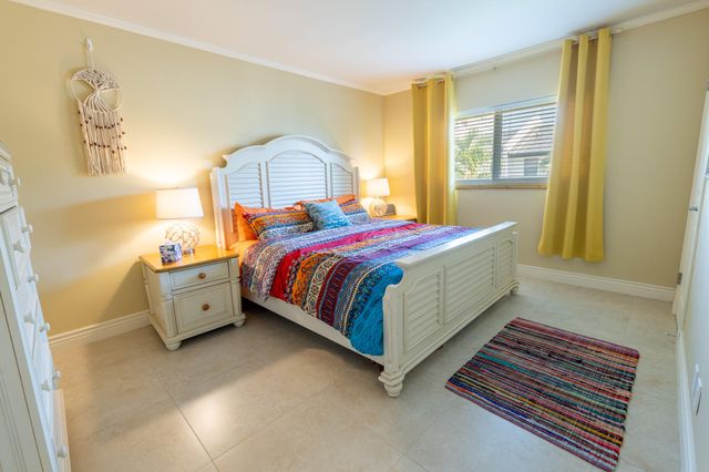 3215 NE 15TH Street 203, Pompano Beach, FL 33062