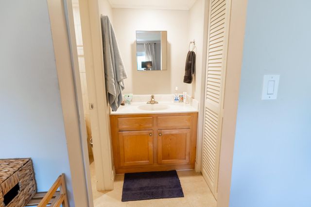 3215 NE 15TH Street 203, Pompano Beach, FL 33062