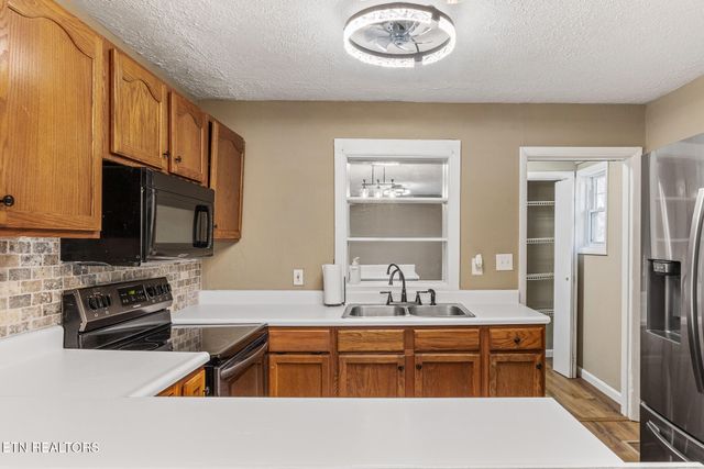 151 Co Rd 177, Athens, TN 37303