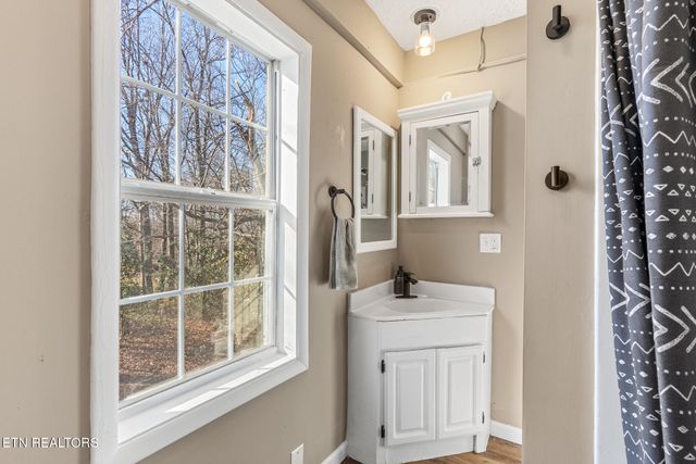 151 Co Rd 177, Athens, TN 37303