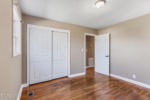 151 Co Rd 177, Athens, TN 37303