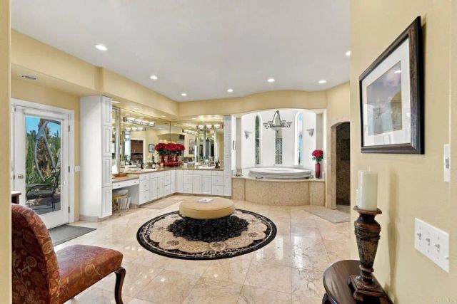 3102 Quiet Hills Place, Escondido, CA 92029