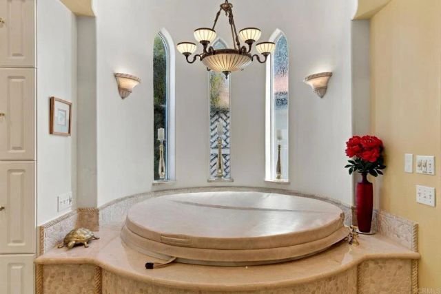 3102 Quiet Hills Place, Escondido, CA 92029