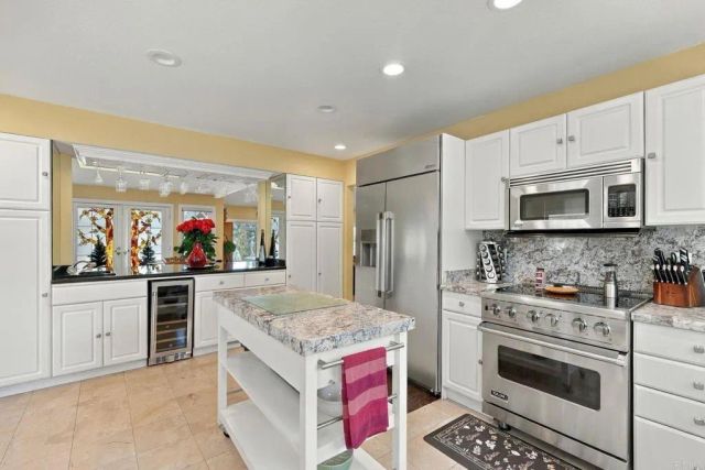 3102 Quiet Hills Place, Escondido, CA 92029