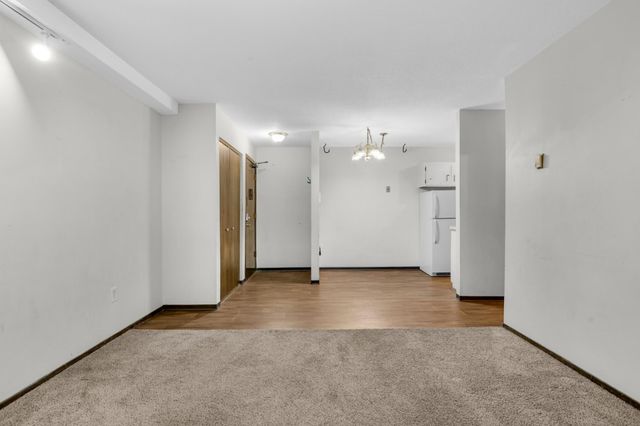 2446 Aldrich Avenue S 107, Minneapolis, MN 55405
