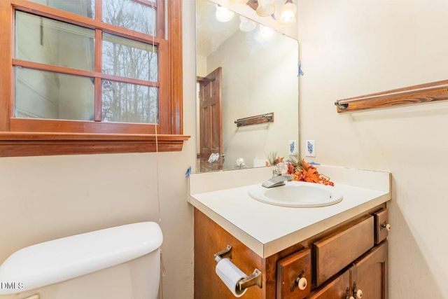 6016 Hampton Ridge Road, Raleigh, NC 27603