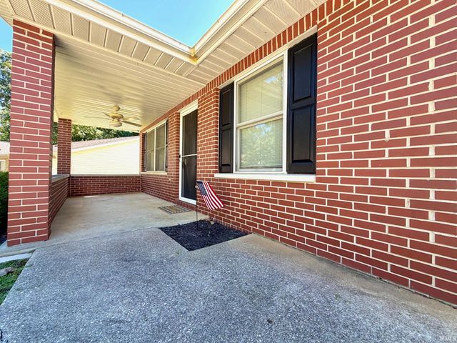 170 J Hunter Drive, Bedford, IN 47421