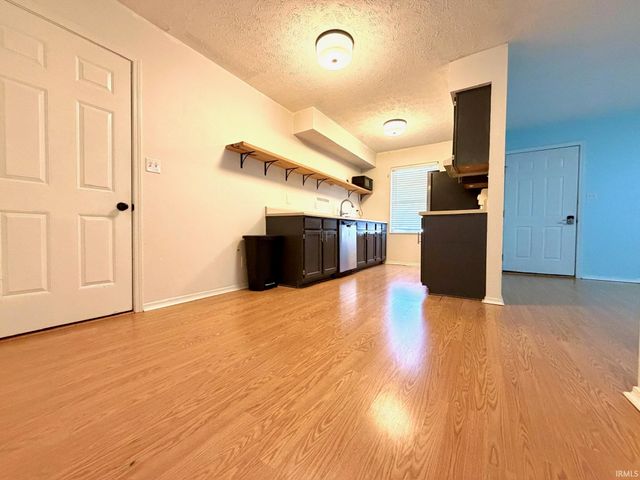 170 J Hunter Drive, Bedford, IN 47421