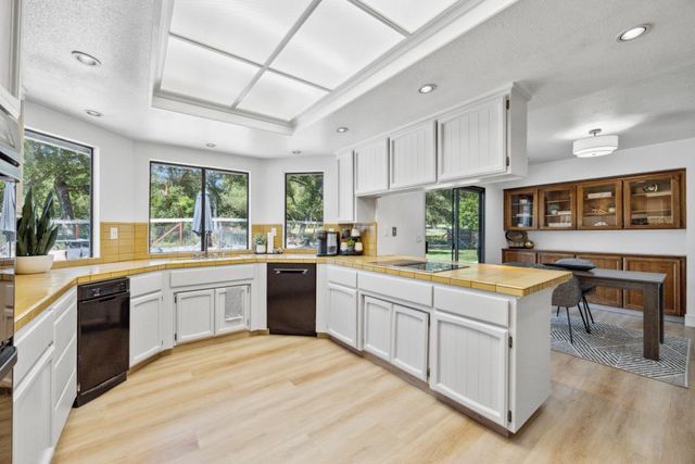 7822 Oak Glen Ln, Granite Bay, CA 95746