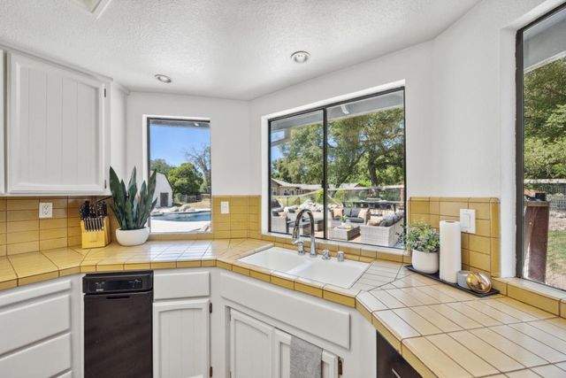 7822 Oak Glen Ln, Granite Bay, CA 95746