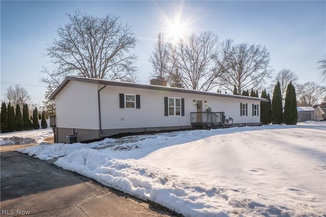 590 Eleanora Drive, Cuyahoga Falls, OH 44223