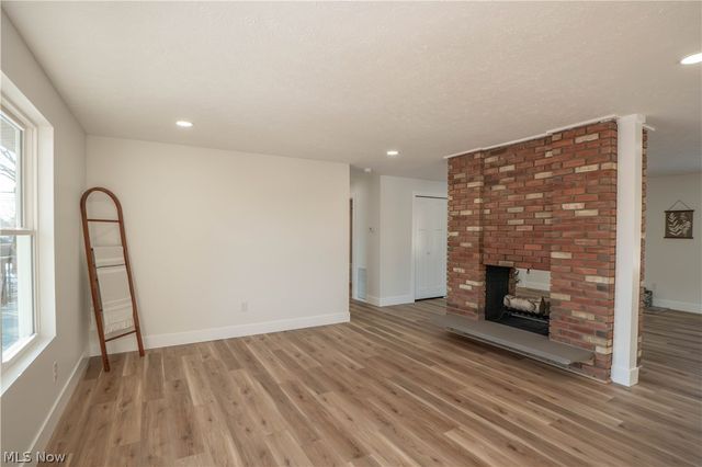 590 Eleanora Drive, Cuyahoga Falls, OH 44223