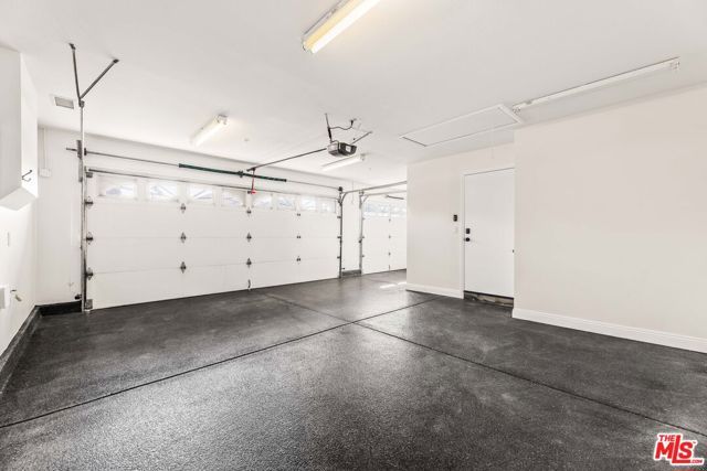 6221 Penfield Avenue, Woodland Hills (los Angeles), CA 91367