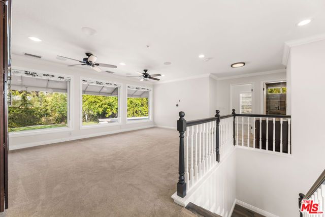 6221 Penfield Avenue, Woodland Hills (los Angeles), CA 91367