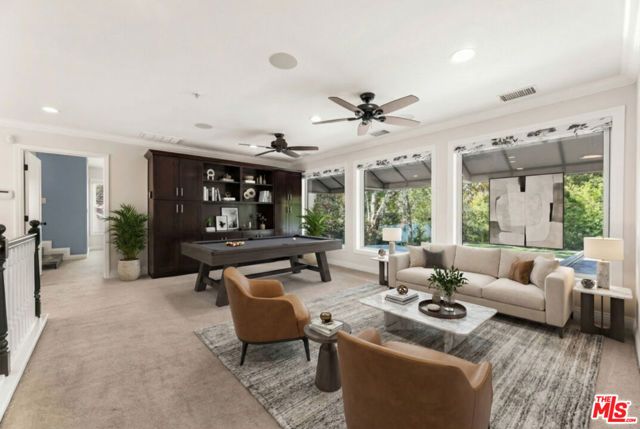 6221 Penfield Avenue, Woodland Hills (los Angeles), CA 91367