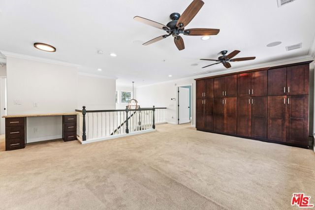 6221 Penfield Avenue, Woodland Hills (los Angeles), CA 91367