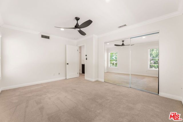 6221 Penfield Avenue, Woodland Hills (los Angeles), CA 91367