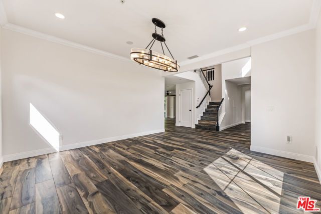 6221 Penfield Avenue, Woodland Hills (los Angeles), CA 91367