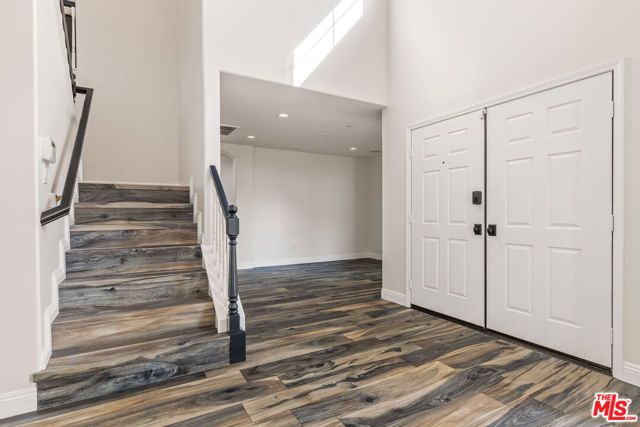 6221 Penfield Avenue, Woodland Hills (los Angeles), CA 91367