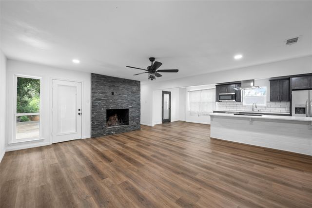 1132 Western Oaks Drive, Woodway, TX 76712