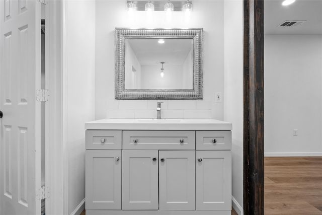 1132 Western Oaks Drive, Woodway, TX 76712