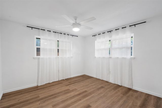 1132 Western Oaks Drive, Woodway, TX 76712