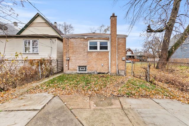 6831 S Winchester Avenue, Chicago, IL 60636