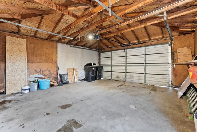 6831 S Winchester Avenue, Chicago, IL 60636