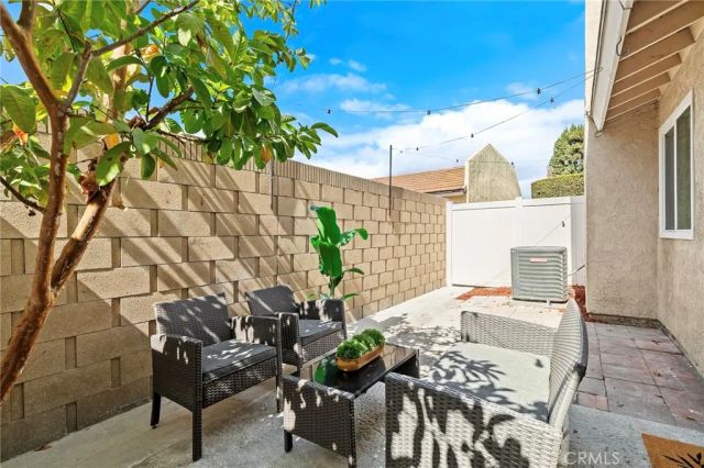 10089 15th Street 16, Garden Grove, CA 92843