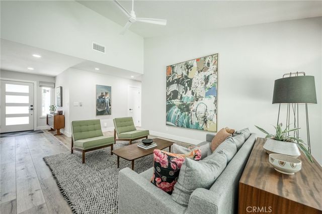 750 E Wood Duck Circle, Fresno, CA 93730
