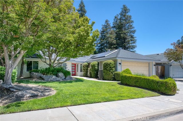 750 E Wood Duck Circle, Fresno, CA 93730