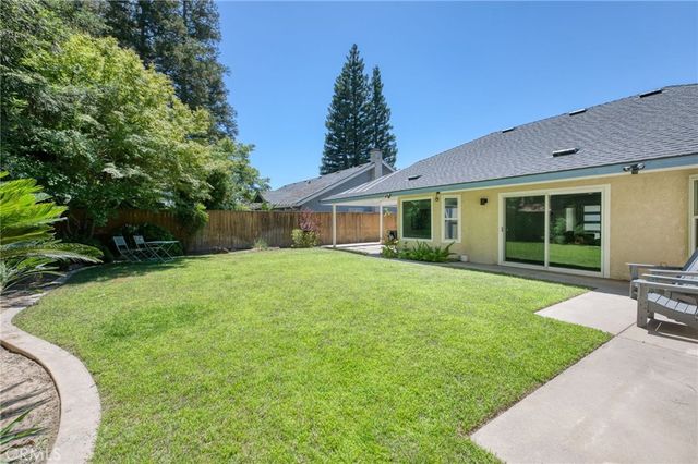 750 E Wood Duck Circle, Fresno, CA 93730