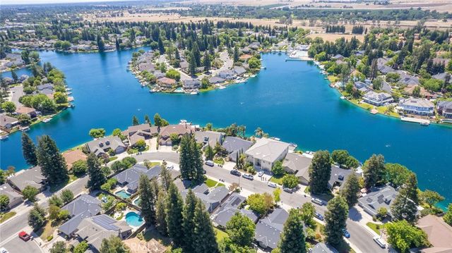 750 E Wood Duck Circle, Fresno, CA 93730