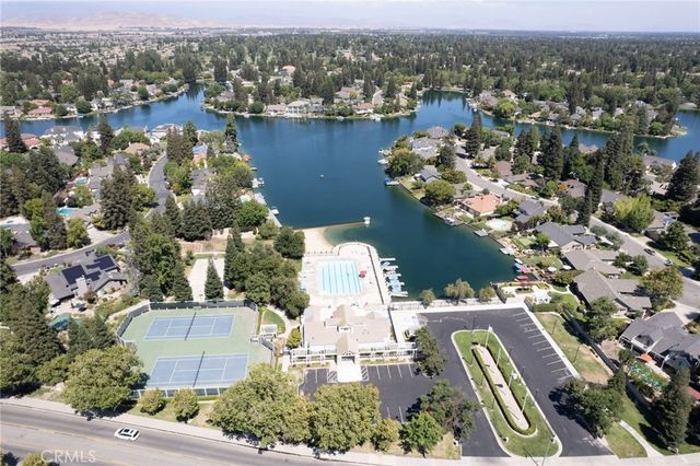 750 E Wood Duck Circle, Fresno, CA 93730
