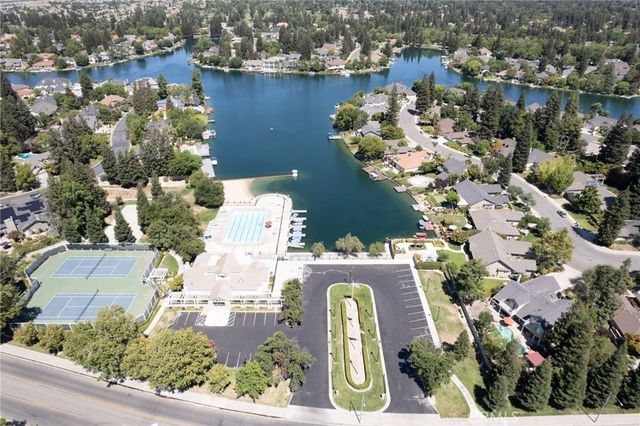 750 E Wood Duck Circle, Fresno, CA 93730