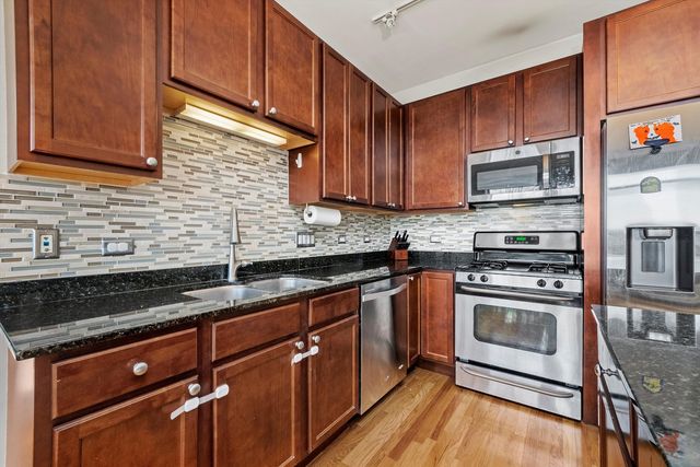 1001 W 15th Street 410, Chicago, IL 60608