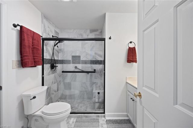 5715 Hickory Fork RD, Gloucester, VA 23061