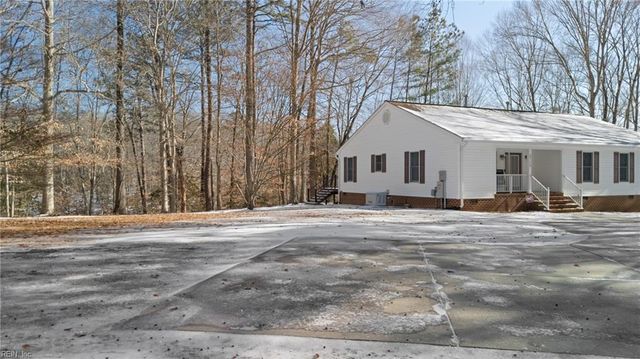 5715 Hickory Fork RD, Gloucester, VA 23061