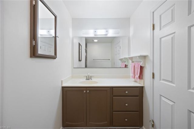 5715 Hickory Fork RD, Gloucester, VA 23061