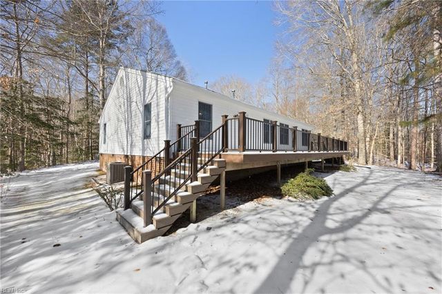 5715 Hickory Fork RD, Gloucester, VA 23061