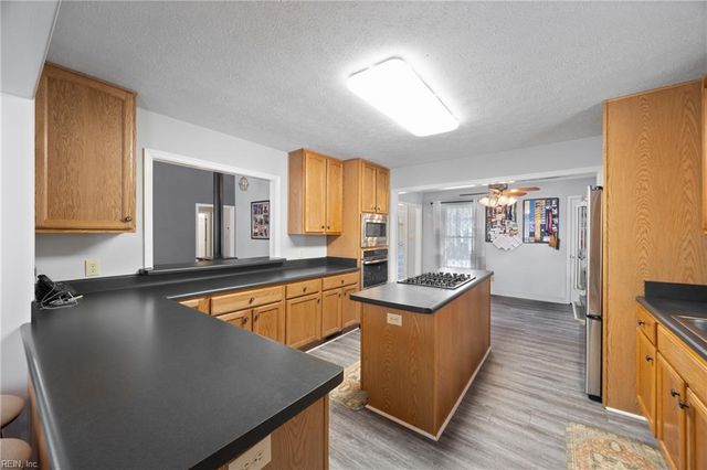 5715 Hickory Fork RD, Gloucester, VA 23061