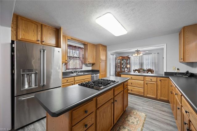 5715 Hickory Fork RD, Gloucester, VA 23061