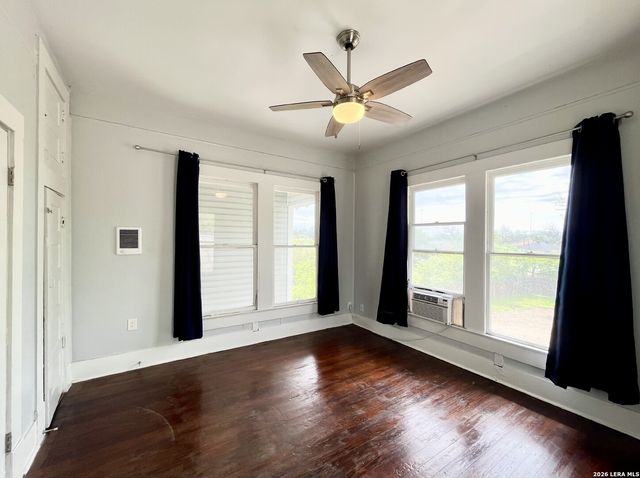 506 W Drexel Ave Apt 3, San Antonio, TX 78210