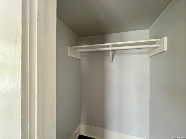 506 W Drexel Ave Apt 3, San Antonio, TX 78210