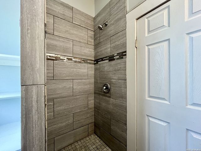 506 W Drexel Ave Apt 3, San Antonio, TX 78210