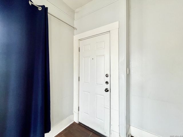 506 W Drexel Ave Apt 3, San Antonio, TX 78210